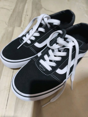 Vans women's athletic shoes like new, size 38, black