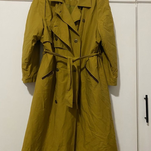 Berghaus trench coat mustard like new, size L, XL