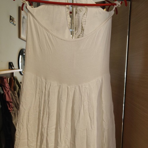 White dress like new, halter neck, lined
