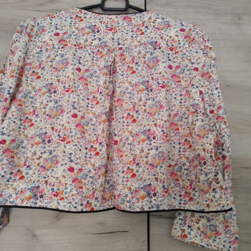 Atmosphere Floral Cardigan like new, women's XS, 3/4 sleeves