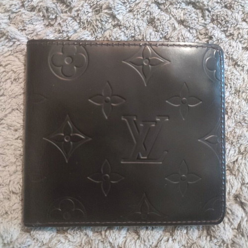 Louis Vuitton Monogram Glacé wallet like new, vintage brown and black