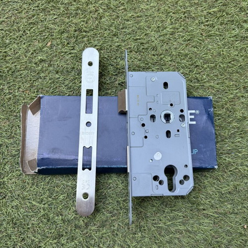 Arrone AR8100-R-55-SSS Mortice Sashlock 72mm Set of 3 New