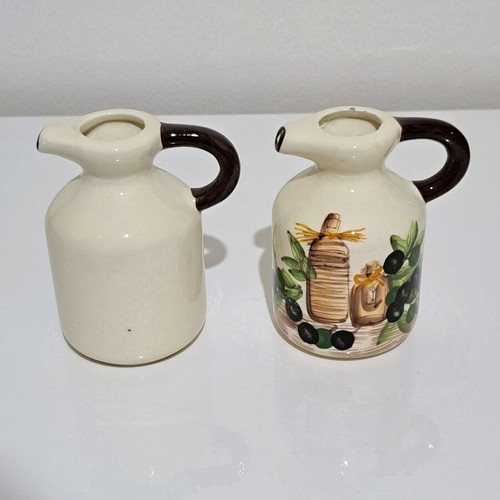 Ceramic oil and vinegar set used, 2 pieces