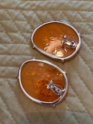 Earrings like new