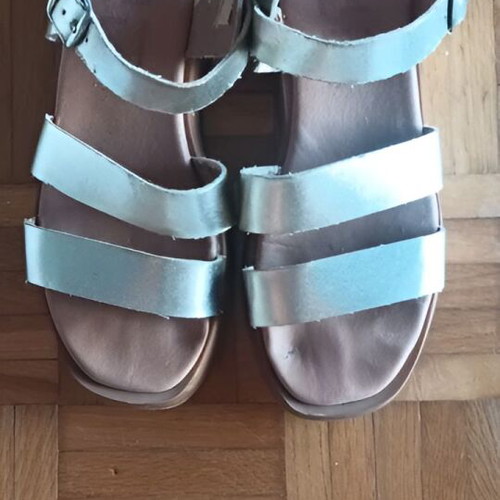 Anatomical flatform sandals used, beige and gold, size 39