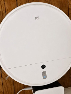 Xiaomi Mi Robot Vacuum-Mop 1C with spare parts set