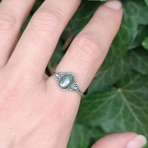 Ring with Labradorite adjustable size, silver plated, new