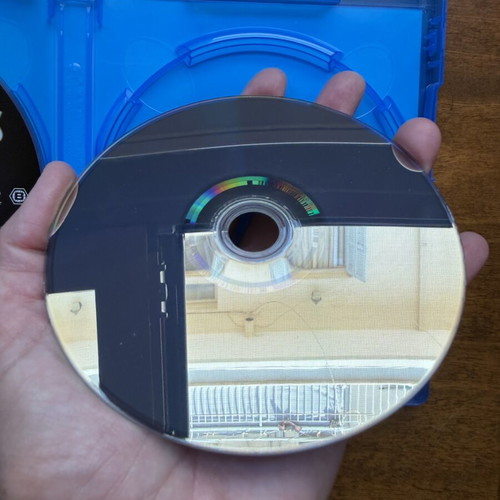 Blu-ray The Expendables 1 and 2 set like new with English subtitles