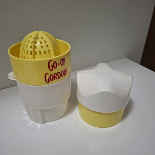 Gordon’s Gin Stifter and Shaker 2 in 1 like new