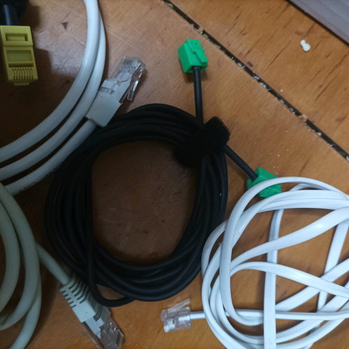 Various cables like new, as shown in photo