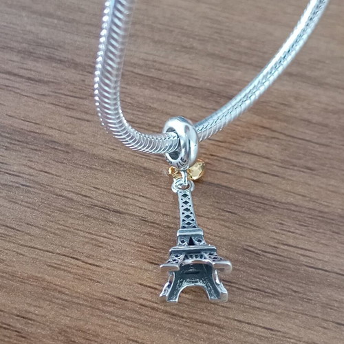 Eiffel Tower Charm Pandora like new, silver