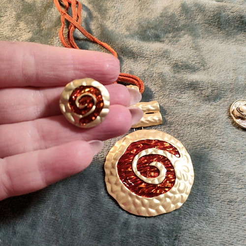 Jewelry set necklace with clip earrings used, orange and gold