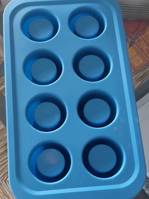 Silicone ice mold for glasses and whiskey ice cubes new