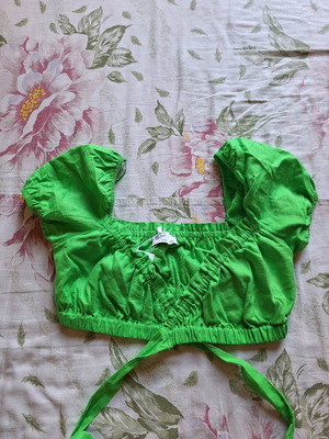 Bershka Cropped top καινούργιο, φωτεινό πράσινο, μέγεθος Small