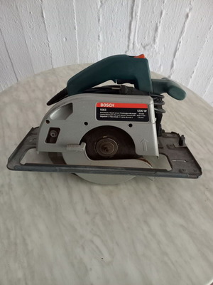 Bosch 1200W wood circular saw used
