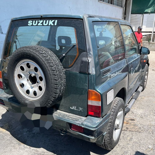 Suzuki Vitara first generation 4x4 compact SUV 1.6L manual