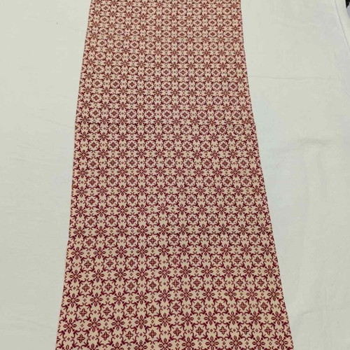 Cross-stitch table runner like new
