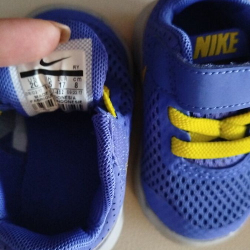 Nike baby sports shoe used, size 17