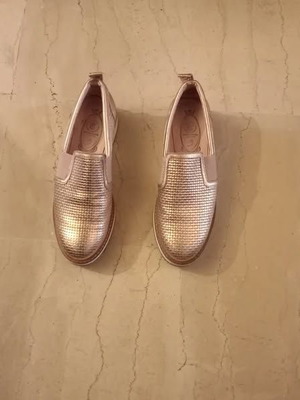 Women's shoes size 40 used, excellent condition, almost unworn