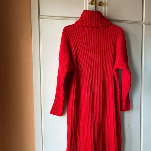 Red ribbed knitted dress used, one size with turtleneck