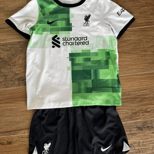Nike Liverpool FC Away Kit kids set used, size 122-128 cm