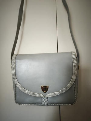 Leather shoulder bag used, gray with adjustable strap