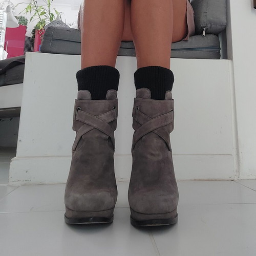 Joan & David Beesley Sweater Cuff Heeled Booties, grey suede, size 39