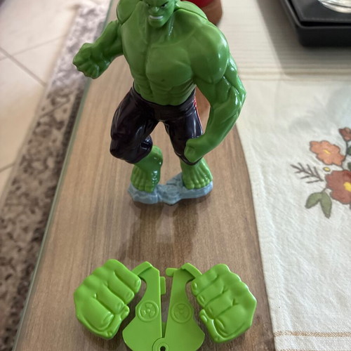 Hulk miniature used decorative figure with base 12-13cm
