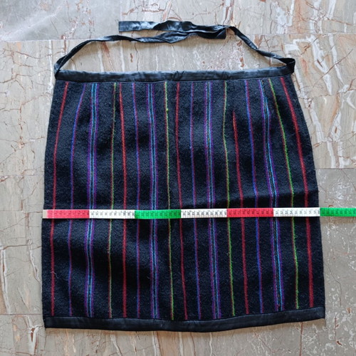 Traditional apron with vertical stripes like new