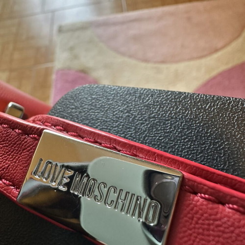 Love Moschino shoulder bag like new, red synthetic leather