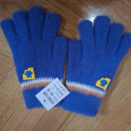 Children's knitted gloves new, blue with teddy bear