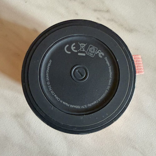 Magnetic waterproof Bluetooth speaker like new