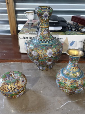 Cloisonné set like new condition