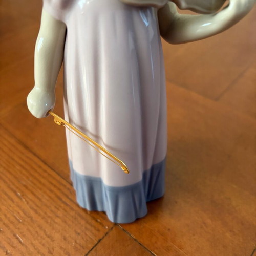 Lladro NAO αγαλματάκι σαν καινούργιο, ύψος 19 εκ.