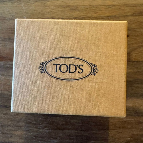 Tods cufflinks like new, silver color