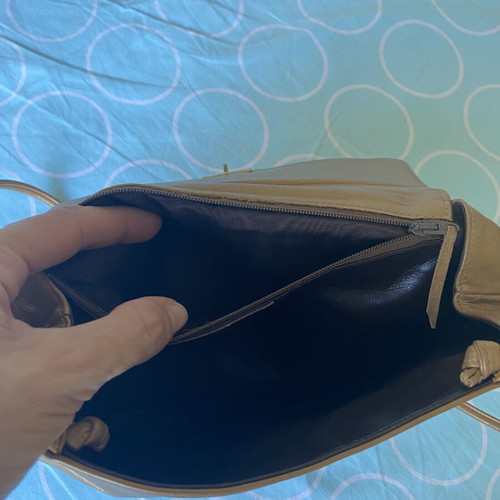 Vintage gold leather shoulder bag by Rossella, used