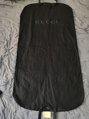 Gucci θήκη προστασίας και αποθήκευσης ρούχων ταξιδιού, 140 x 75 εκ.