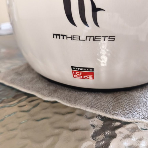 Jet MT Helmets helmet white pearl like new, size 59-60