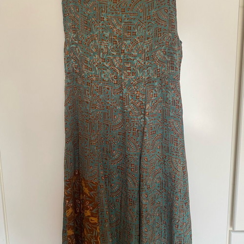 Maxi dress like new, sleeveless, multicolor, size M