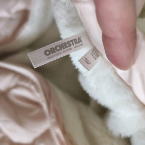 Baby jumpsuit coat like new, nude color