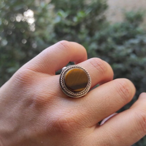 Ring with round tiger's eye stone like new, silver 950