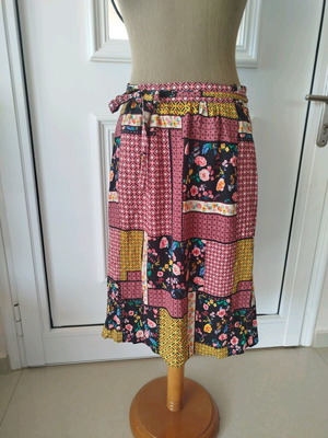 Summer skirt like new, multicolored, size M