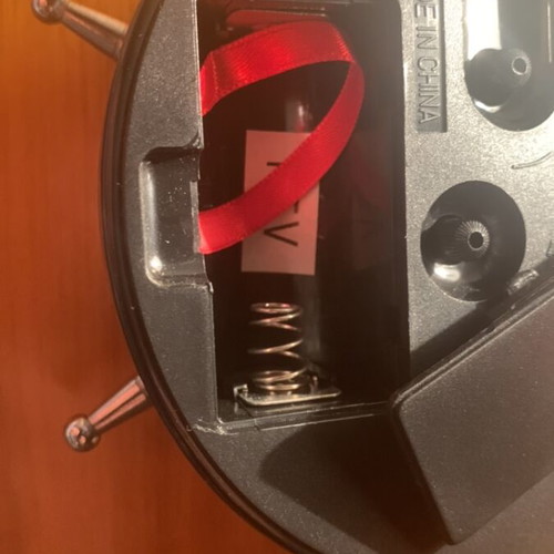 Mickey Mouse metal alarm clock, Disneyland Resort Paris collectible (00s)