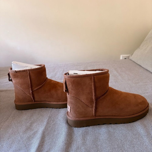 Ugg ankle boots new, size 40, beige