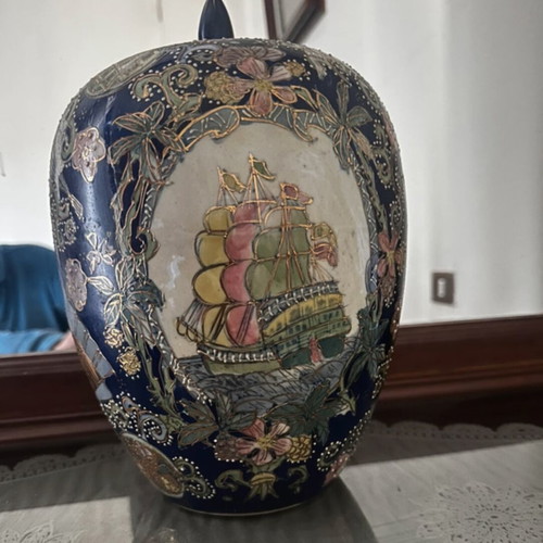 Vintage Handmade Vase like new