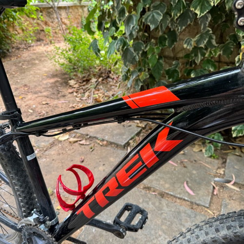 Trek Mountain Bike Size S 26 Inch Wheels Used, Front Suspension