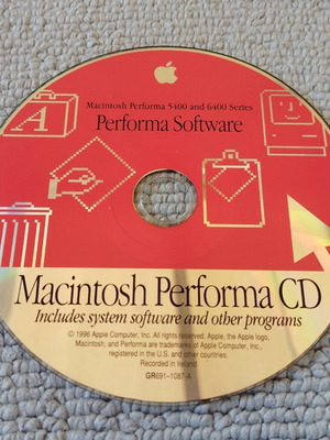 Macintosh Performa 5400/6400 System Software CDROM like new, 1996