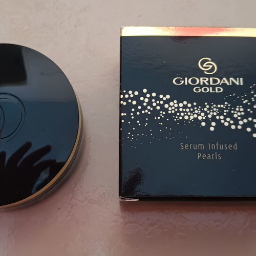 Bronzer Giordani Gold new in box