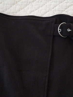 Mango wrap skirt like new, size M/S, black