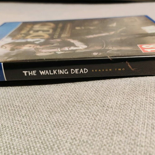 The Walking Dead Season Two PS4 used, very good condition